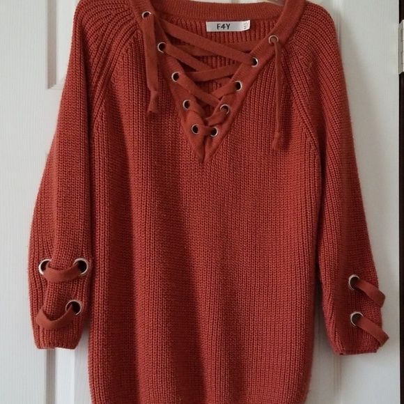 Sweater - Picture 3 of 3